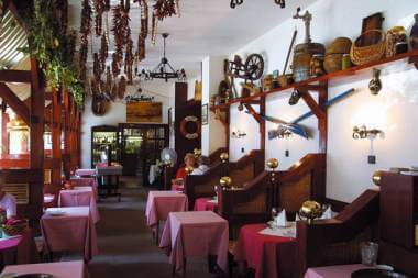 Öreghalász Étterem