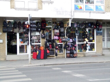 Bosnyák Bőrdíszmű Bolt